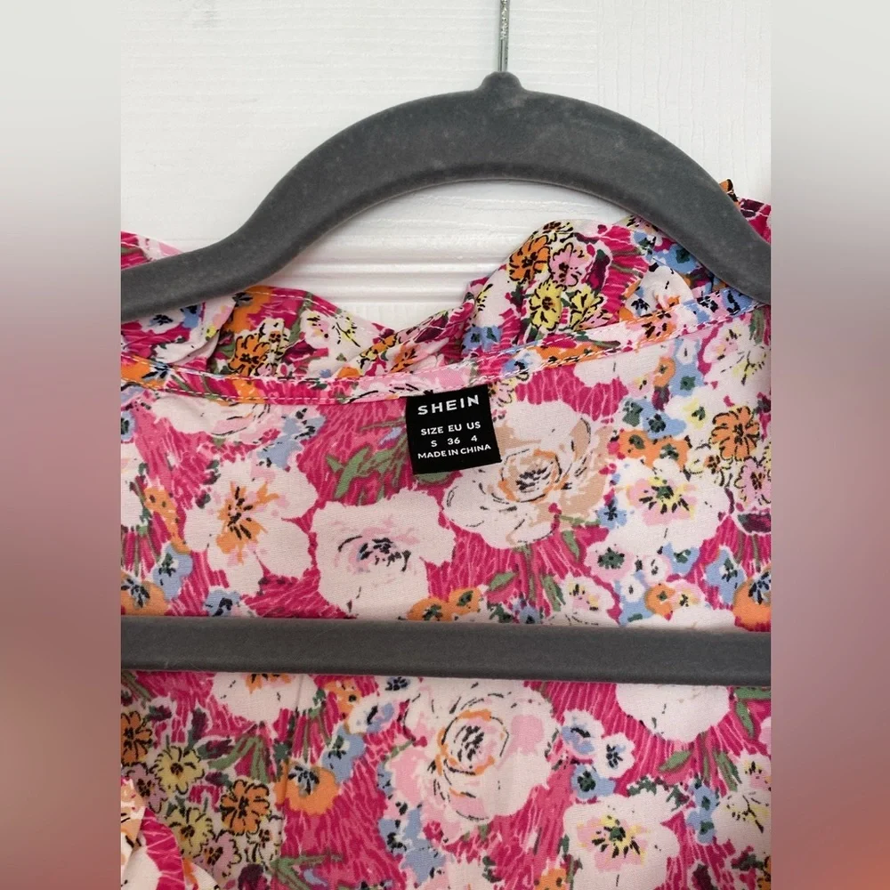 Floral Ruffle Top - SHEIN - Picture 2 of 6